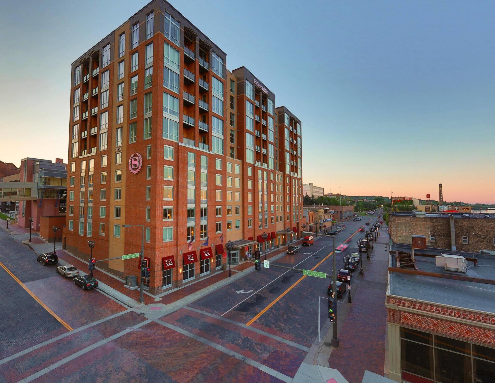 Sheraton Duluth Hotel Exterior photo